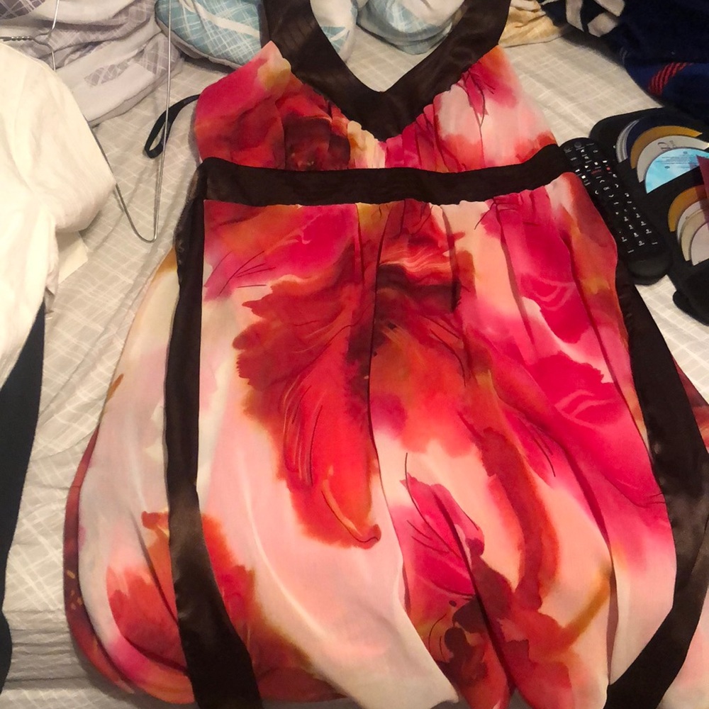 Beautiful flowery spring dress! Size 10